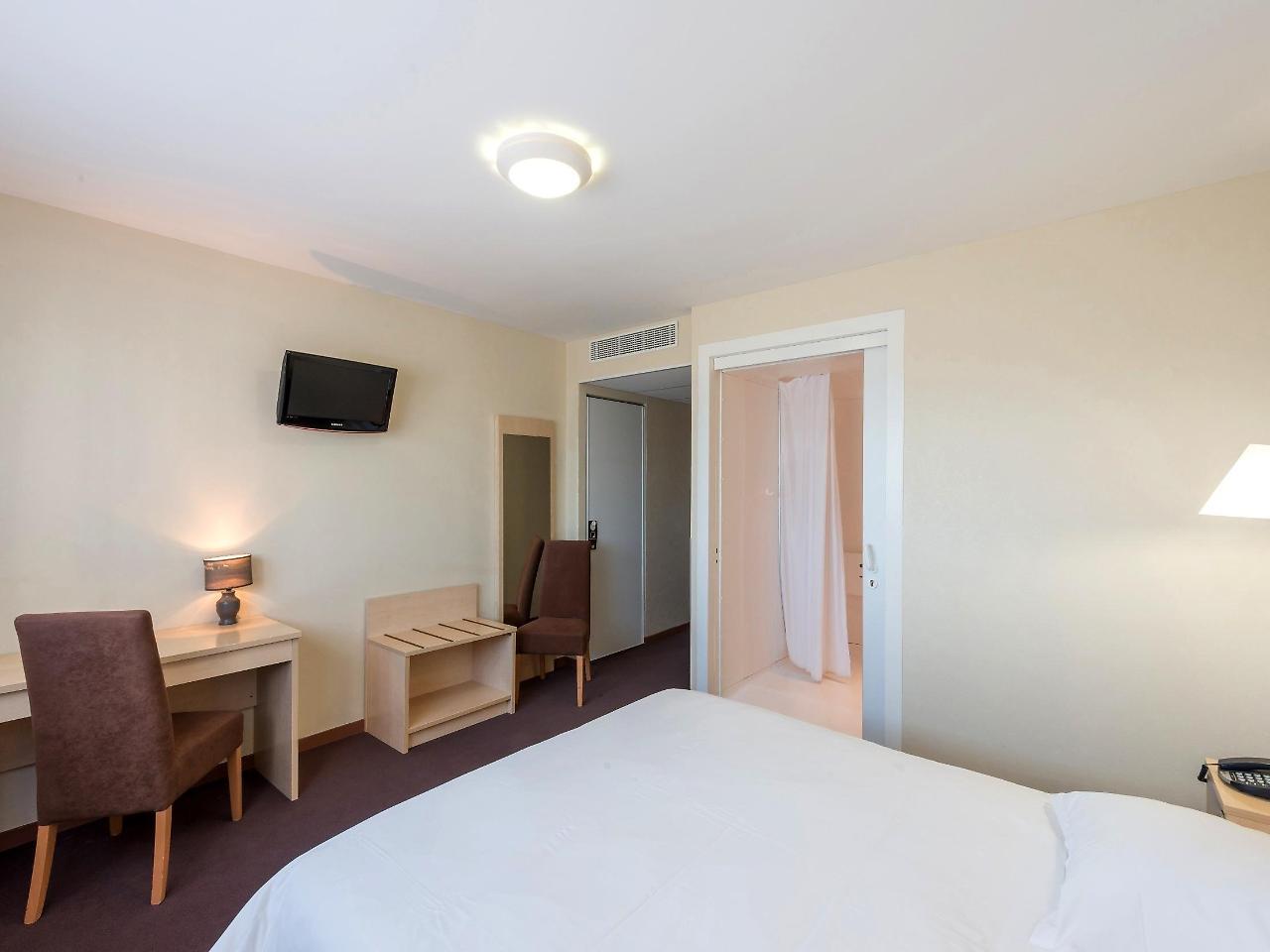 Cit'Hotel Talencia Туар Экстерьер фото